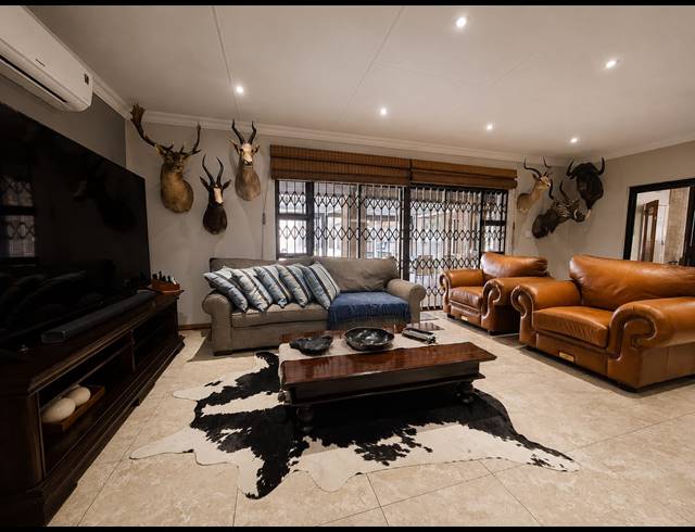 3 BEDROOM HOUSE FOR SALE IN MEYERTON EXT 6